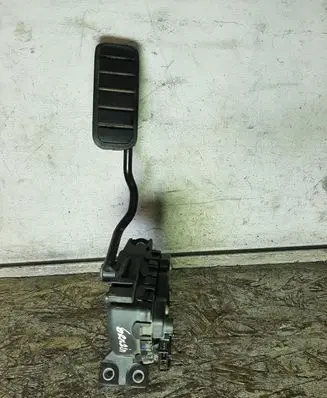 Renault Laguna II Accelerator throttle pedal 8200002905 6PV00811902