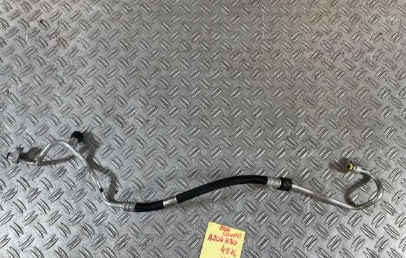 Mercedes-Benz C W204 Air conditioning (A/C) pipe/hose A2048304816