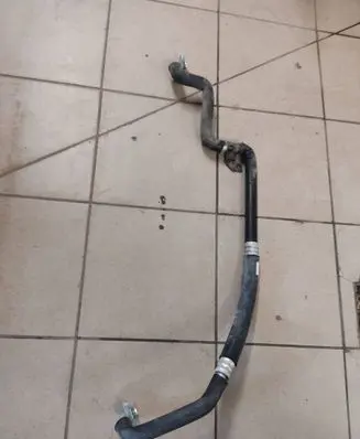 Hyundai Kona I Air conditioning (A/C) pipe/hose
