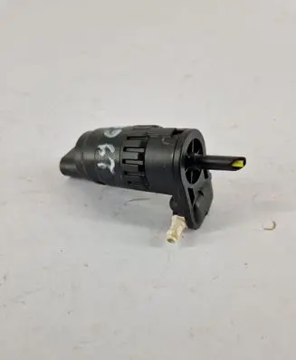 Volkswagen Tiguan Allspace Windscreen/windshield washer pump 1K6955651