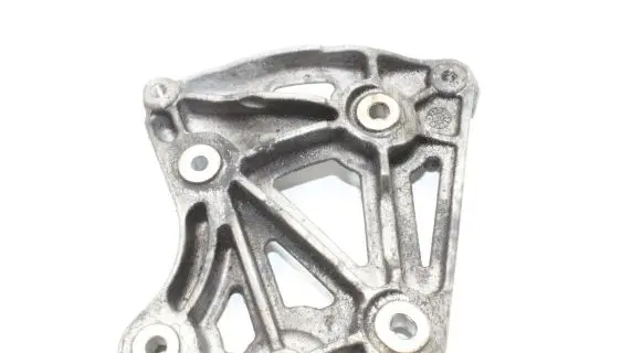 Opel Antara A/C compressor mount bracket 96868422