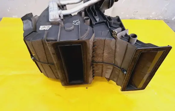 Renault Trafic II (X83) Electric car heater 7700312977
