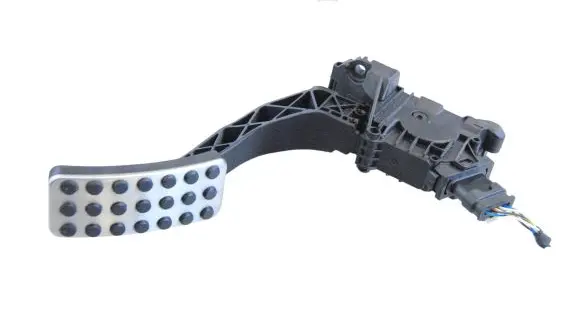 Mercedes-Benz CLA C118 X118 Accelerator throttle pedal A1773002100