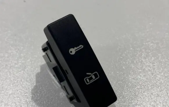 Central locking switch button