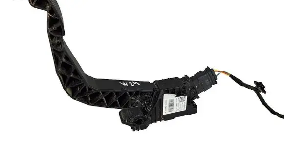Peugeot 2008 II Accelerator throttle pedal 9837891880
