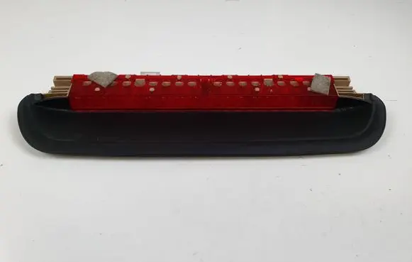 BMW 3 E90 E91 Third/center stoplight 479011
