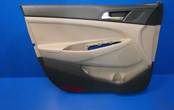 Hyundai Tucson TL Front door card panel trim
