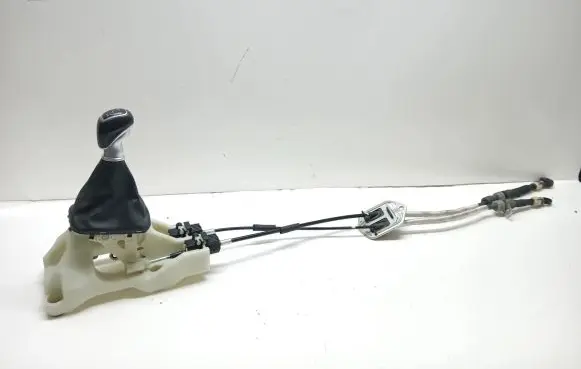 Hyundai i30 Gear shift rod 43794-G4500