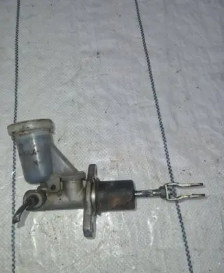 Nissan Terrano Clutch master cylinder 