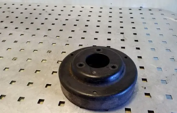 Volkswagen Crafter Water pump pulley 076121031