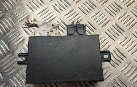 BMW 5 E60 E61 Door central lock control unit/module 55892110