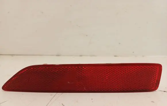 Honda CR-V Rear tail light reflector P6368L