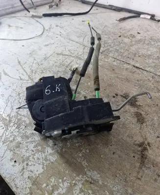 Mazda CX-7 Rear door lock