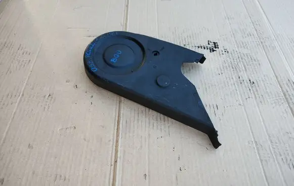 Audi A3 S3 8P Timing belt guard (cover) 