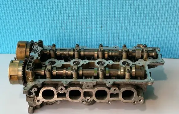 Hyundai i30 Engine head G4FD