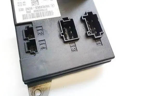 Mercedes-Benz E W211 Comfort/convenience module 2115453632