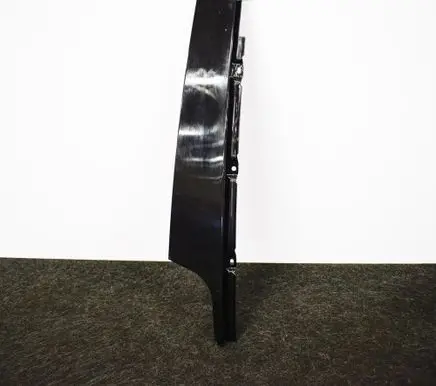 Front door glass trim molding