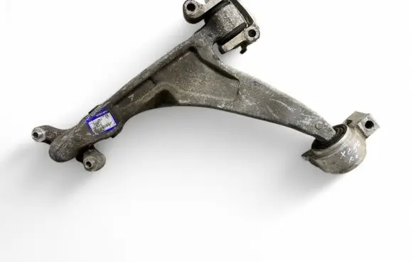 Volvo XC90 Front lower control arm/wishbone 32381882