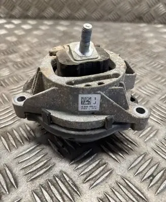 BMW 3 F30 F35 F31 Engine mount bracket 6856184 270913
