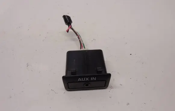 Mazda 6 AUX in-socket connector DFX-5700
