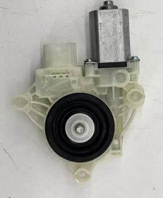 BMW i5 G60 Front door window regulator motor F83830101 5A28AC4 0036247129