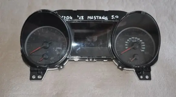 Ford Mustang VI Speedometer (instrument cluster) JR3T10849SF