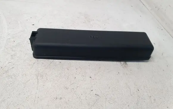Toyota Prius (XW20) Fuse box cover 8615XA1