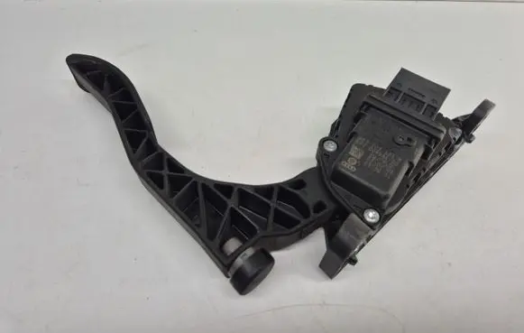 Audi A6 S6 C6 4F Accelerator throttle pedal 4F1723523B