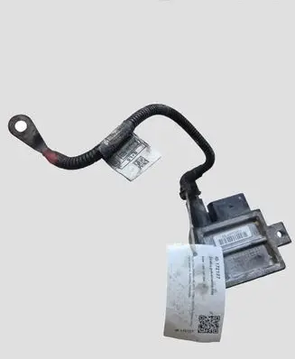 BMW 1 E81 E87 Glow plug pre-heat relay 77980006 0522120102 1000469786