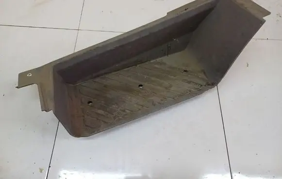 Front sill trim cover