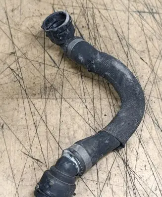 BMW X5 E53 Engine coolant pipe/hose 0592