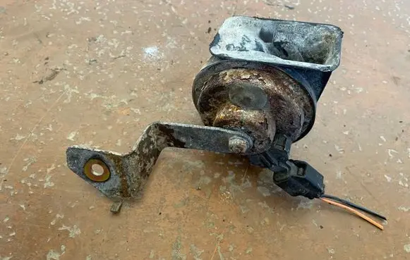 Ford Mondeo Mk III Horn signal