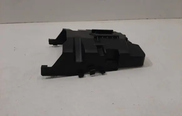Rear door exterior handle/bracket