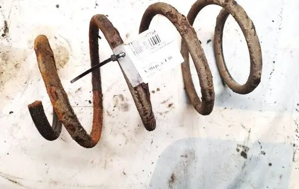 Toyota Auris 150 Front coil spring
