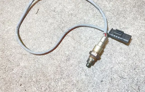 BMW 1 F20 F21 Lambda probe sensor 8631049 0258030299