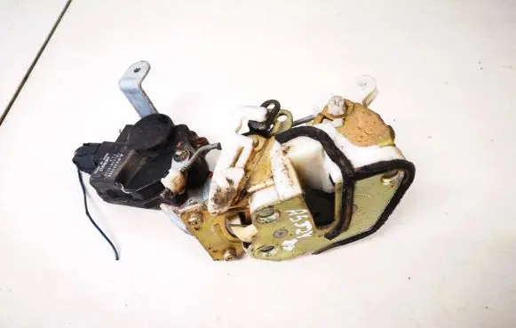 Mitsubishi Space Wagon Rear door lock mr349288 101528-0120