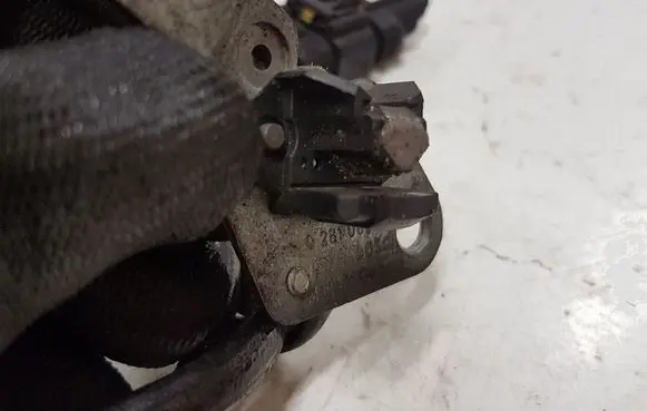 Opel Vectra C Camshaft speed sensor 0281002213