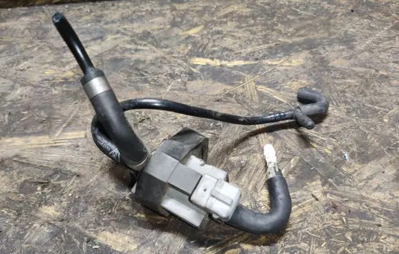 Porsche Cayenne (9PA) Turbo solenoid valve 72268701 04T19 94860516700