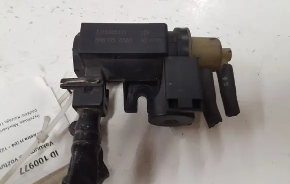Opel Astra H Vacuum valve 8981056561