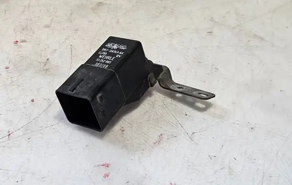Volvo V50 Glow plug pre-heat relay 3M5T12A343AA 51252003