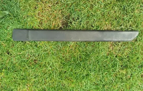 Suzuki Swift II Rear door trim (molding) 990E0-63J39-000 00236401