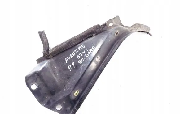 Renault Avantime Fender mounting bracket