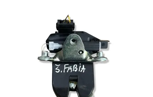 Skoda Fabia Mk2 (5J) Tailgate/trunk/boot lock/catch/latch 5J0827501B