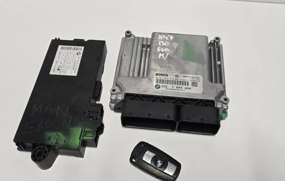 BMW 5 E60 E61 Engine control unit/module 0281014238 7809000 030050247