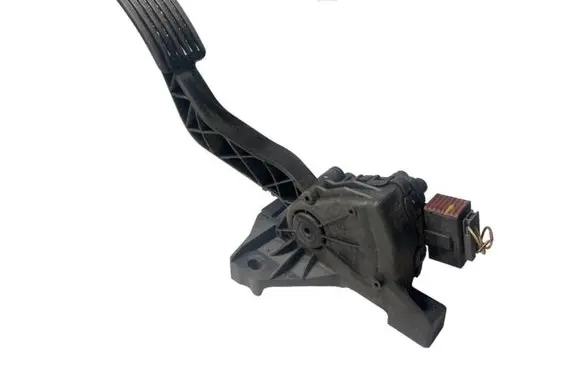 Mitsubishi Colt Accelerator throttle pedal A4543000304 6PV00886600 MN125792