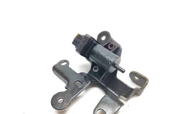 Renault Trafic III (X82) Turbo solenoid valve 8200762162