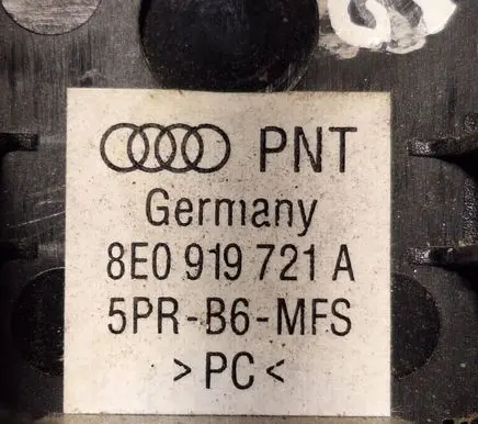 Audi A4 S4 B6 8E 8H Head unit multimedia control 8E0919721A 5PRB6MFS