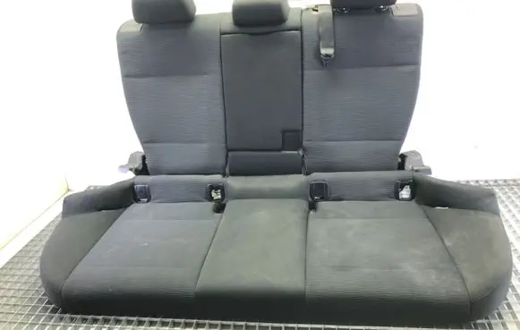BMW X1 E84 Second row seats 