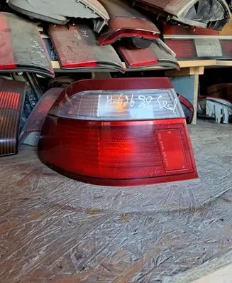 Mazda 626 Rear/tail lights 22061827