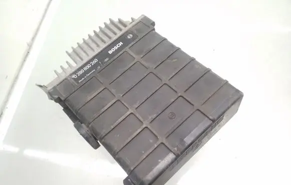 Mercedes-Benz E W124 Engine control unit/module 0280800260